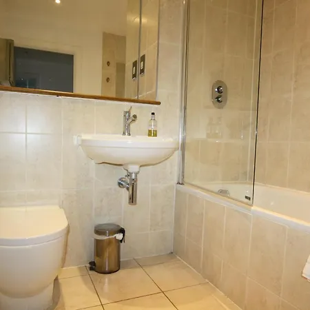 Quarter Short Lets - Harbourside 2 Bed Lägenhet *